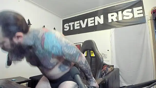 StevenRiseNYC online show from October 28, 12:25 am