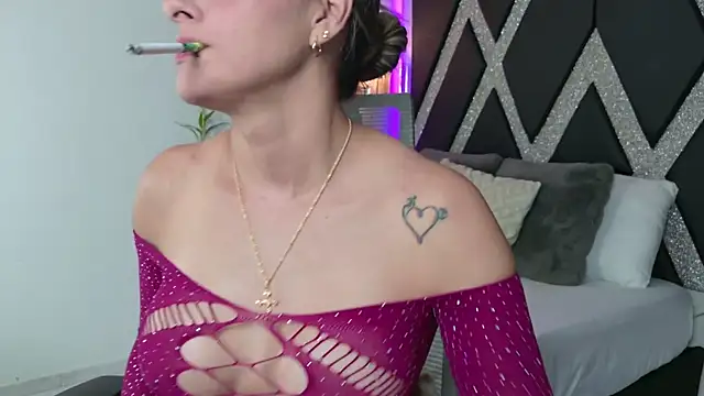 blonde cat15 online show from June 3, 3:09 am