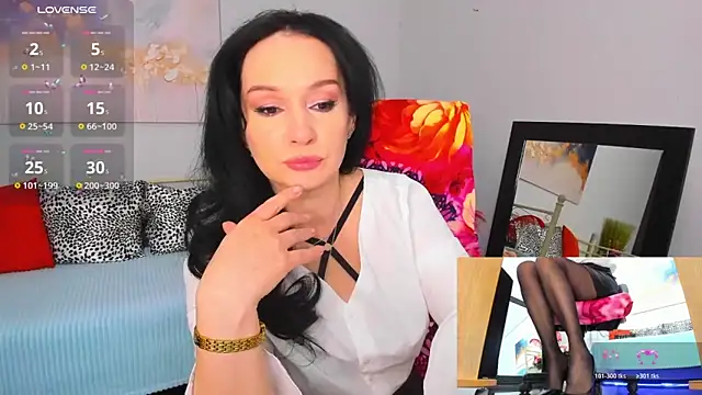 Snapshot of Sofia_Ford chatting on April 21, 1:17 pm Sofia Ford online show from April 21, 1:17 pm