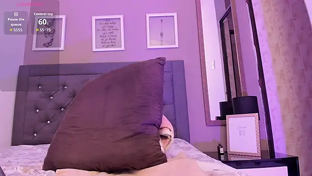 AlissonnFoxx online show from December 3, 8:29 pm