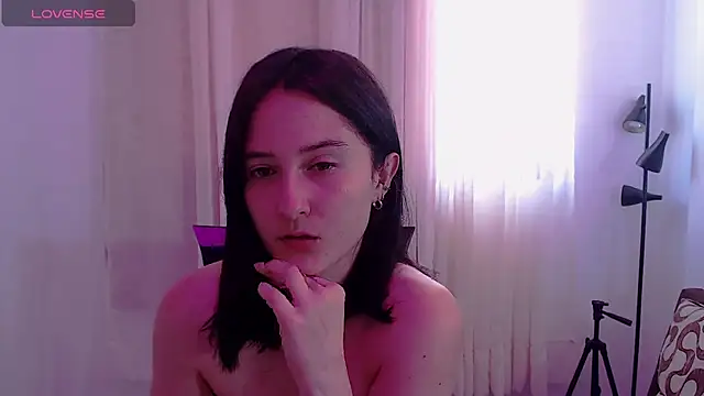 Snapshot of AlissonnFoxx chatting on July 6, 9:06 pm AlissonnFoxx online show from July 6, 9:06 pm