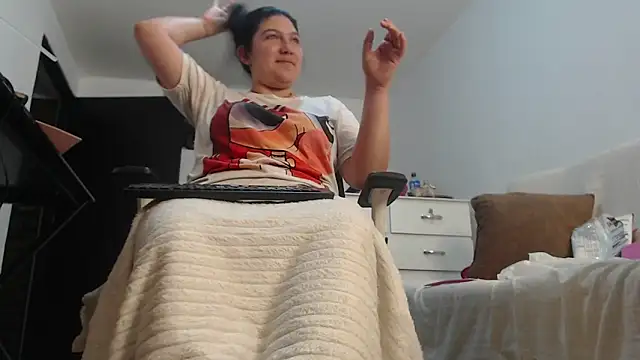 ammarahot7777 online show from April 5, 3:36 am