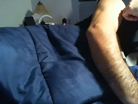 Snapshot of piccologimmy chatting on December 10, 1:43 am piccologimmy online show from December 10, 1:43 am