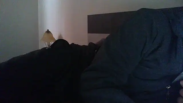 Snapshot of piccologimmy chatting on October 20, 8:48 am piccologimmy online show from October 20, 8:48 am