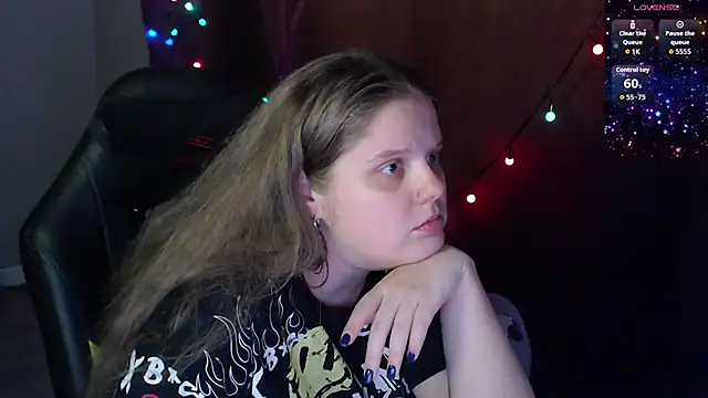 so cute777 online show from April 2, 10:07 pm