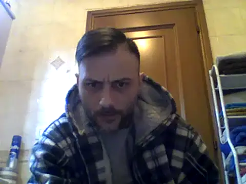 coppiasenzacensura online show from March 18, 10:04 pm