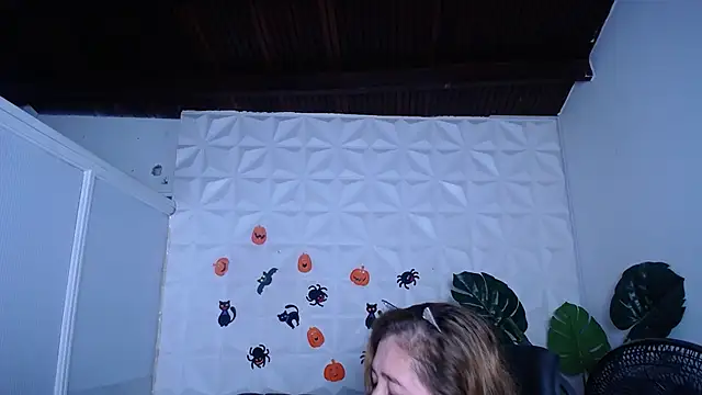 Valentinaa mature online show from October 1, 8:20 am