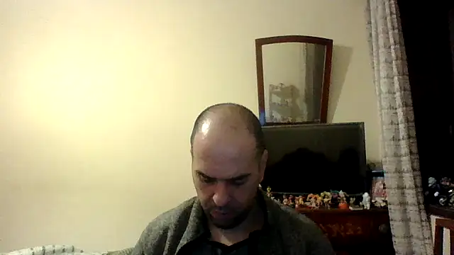 Snapshot of sstrasser chatting on December 24, 1:16 am sstrasser online show from December 24, 1:16 am