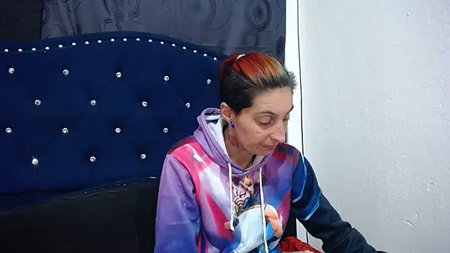 Snapshot of anyu1306 chatting on January 7, 1:49 am anyu1306 online show from January 7, 1:49 am