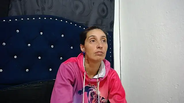 Snapshot of anyu1306 chatting on January 12, 5:13 am anyu1306 online show from January 12, 5:13 am