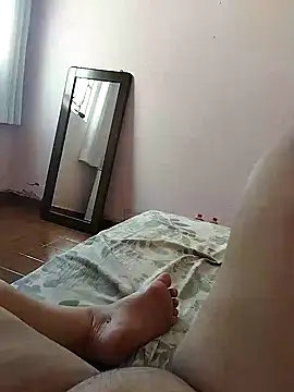 loiradiva29 online show from December 5, 4:01 pm