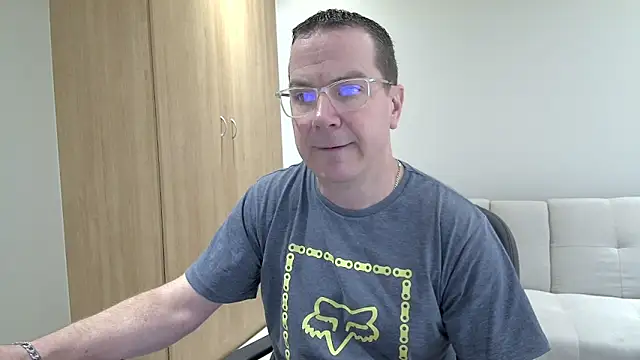 BrettJ81 online show from September 27, 11:26 am