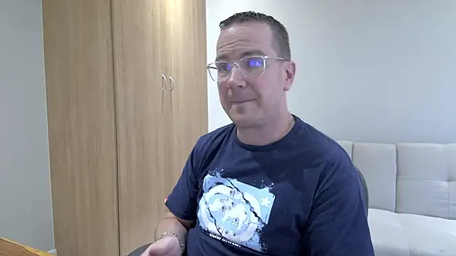 BrettJ81 online show from February 25, 2:59 pm