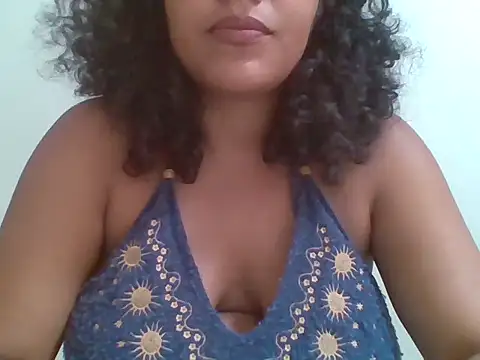 Snapshot of savanahottie chatting on February 2, 3:33 pm savanahottie online show from February 2, 3:33 pm