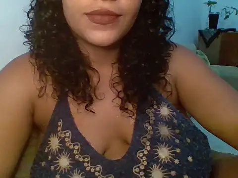Snapshot of savanahottie chatting on February 24, 9:02 pm savanahottie online show from February 24, 9:02 pm