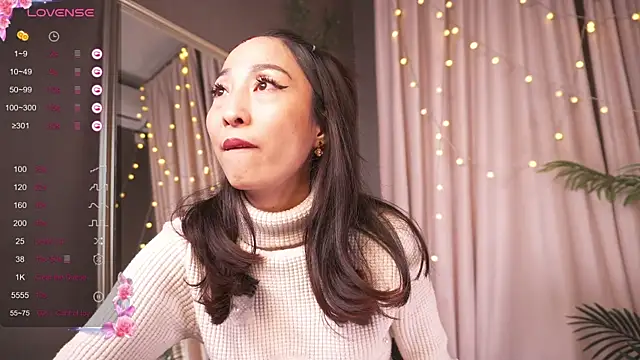 1reisatumi  online show from November 28, 8:33 pm