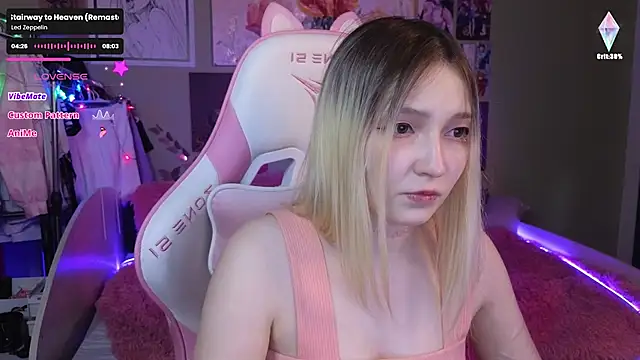 Evie Ro online show from December 9, 3:18 am