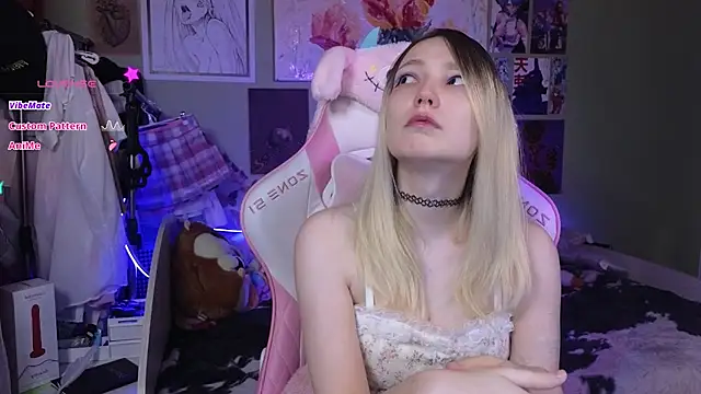 Evie Ro online show from January 14, 10:34 pm