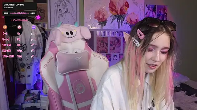 Evie Ro online show from February 19, 1:18 am