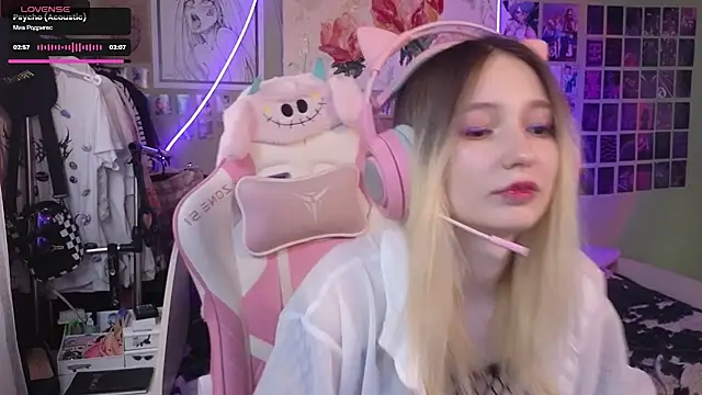 Evie Ro online show from March 3, 7:32 am