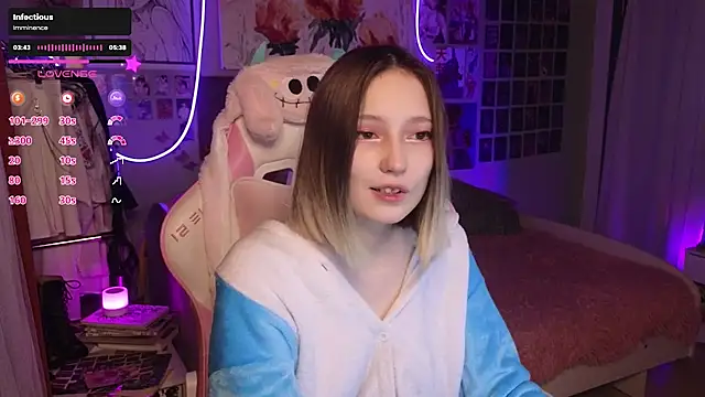 Evie Ro online show from September 24, 10:46 pm