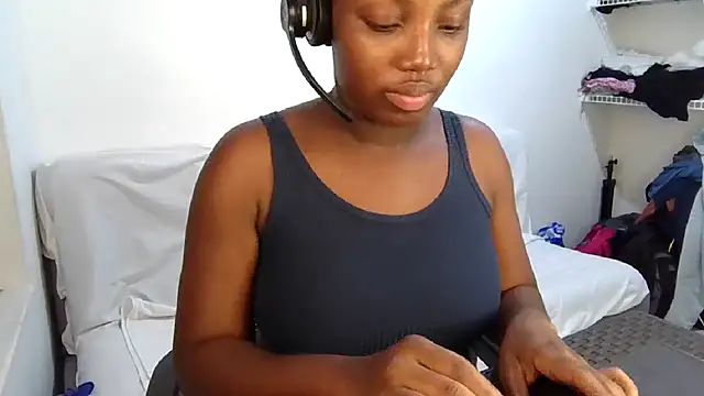 Ashaichious online show from February 14, 1:34 am