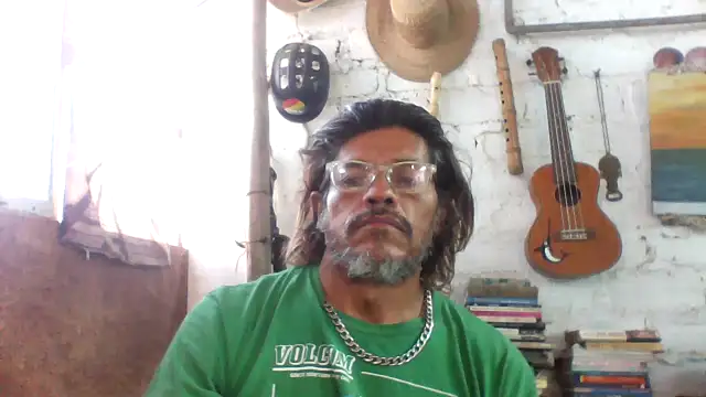 Snapshot of kvr27 chatting on April 18, 12:31 pm kvr27 online show from April 18, 12:31 pm