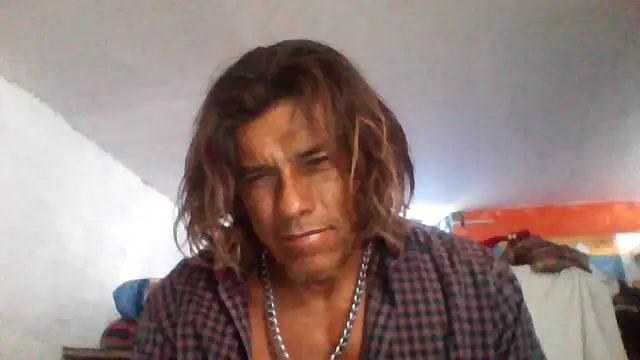 Snapshot of kvr27 chatting on April 29, 10:27 pm kvr27 online show from April 29, 10:27 pm