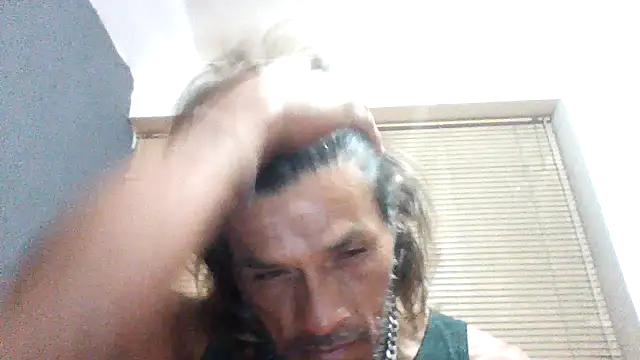 Snapshot of kvr27 chatting on May 16, 12:18 am kvr27 online show from May 16, 12:18 am