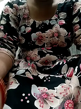 Snapshot of 09punjabi chatting on December 4, 1:36 am 09punjabi online show from December 4, 1:36 am