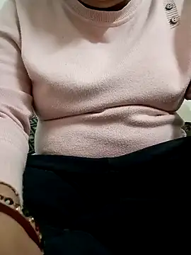 Snapshot of 09punjabi chatting on January 19, 5:37 am 09punjabi online show from January 19, 5:37 am