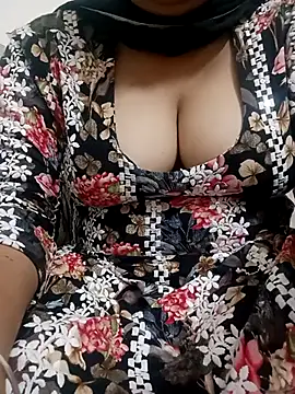 Snapshot of 09punjabi chatting on October 18, 3:53 am 09punjabi online show from October 18, 3:53 am