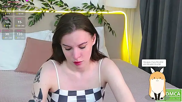 Snapshot of AmaliaBell chatting on October 28, 1:25 pm AmaliaBell online show from October 28, 1:25 pm