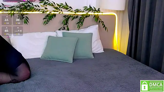 Snapshot of AmaliaBell chatting on November 4, 1:10 pm AmaliaBell online show from November 4, 1:10 pm