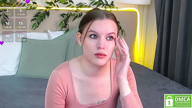 Snapshot of AmaliaBell chatting on November 11, 1:11 pm AmaliaBell online show from November 11, 1:11 pm