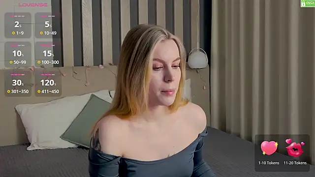 Snapshot of AmaliaBell chatting on January 9, 1:03 pm AmaliaBell online show from January 9, 1:03 pm