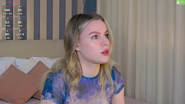 AmaliaBell online show from March 22, 1:03 pm