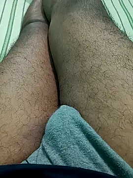 Snapshot of u_wan_me chatting on December 22, 1:55 am u wan me online show from December 22, 1:55 am