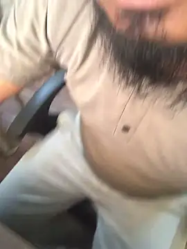 Snapshot of u_wan_me chatting on February 25, 9:42 am u wan me online show from February 25, 9:42 am