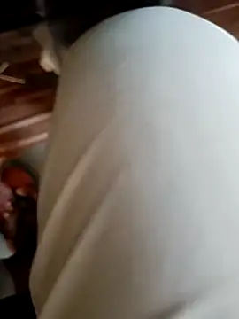 Snapshot of u_wan_me chatting on March 4, 5:21 am u wan me online show from March 4, 5:21 am