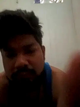 Snapshot of u_wan_me chatting on March 5, 2:14 am u wan me online show from March 5, 2:14 am