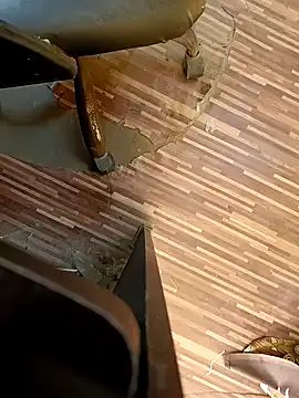 Snapshot of u_wan_me chatting on March 13, 8:59 am u wan me online show from March 13, 8:59 am