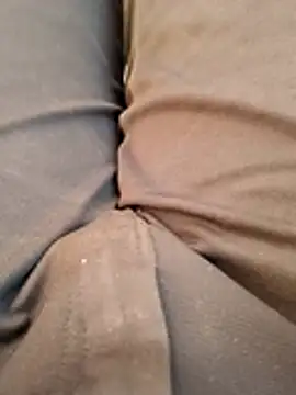 Snapshot of u_wan_me chatting on October 22, 7:41 am u wan me online show from October 22, 7:41 am