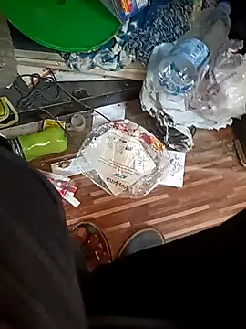 Snapshot of u_wan_me chatting on October 24, 9:38 am u wan me online show from October 24, 9:38 am