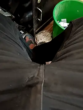 Snapshot of u_wan_me chatting on October 29, 8:05 am u wan me online show from October 29, 8:05 am