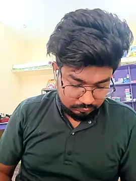 Snapshot of u_wan_me chatting on November 1, 6:37 am u wan me online show from November 1, 6:37 am