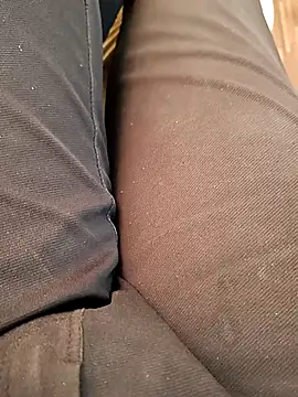 Snapshot of u_wan_me chatting on November 18, 8:19 am u wan me online show from November 18, 8:19 am