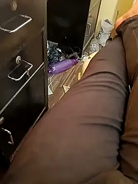 Snapshot of u_wan_me chatting on December 3, 9:18 am u wan me online show from December 3, 9:18 am