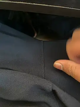 u wan me online show from February 26, 4:33 am