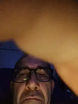 olivegentlemen online show from July 8, 10:25 pm